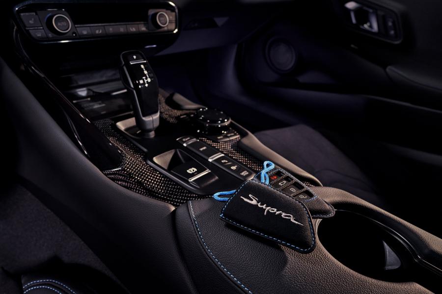 Детали интерьера Toyota GR Supra A91 Edition (A90) 2020 года  (NA) (фото 7 из 26)